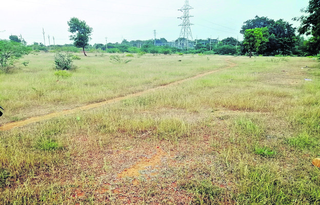 శాశ్వత భవనాలకు మోక్షమెన్నడో? 1