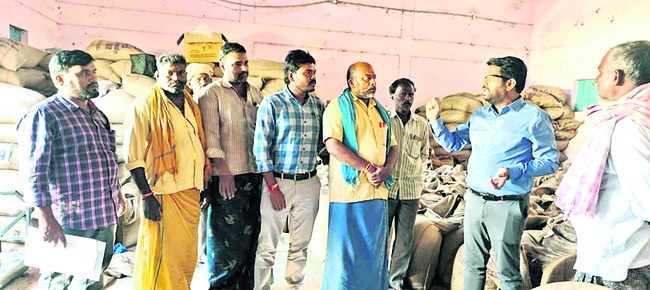 ఆ స్థలాలు స్వాధీనం చేసుకోండి 1