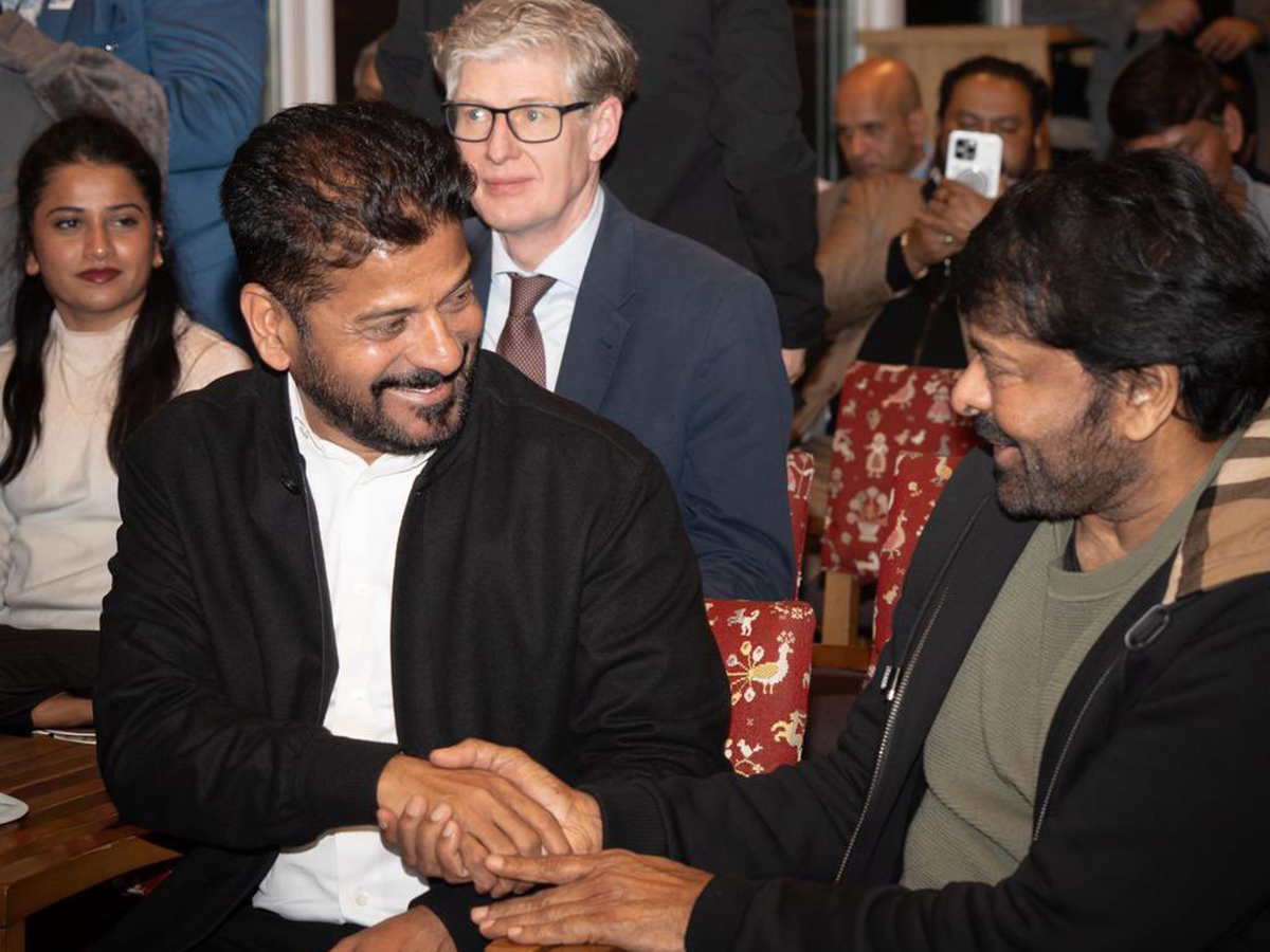 CM Revanth Reddy, Chiranjeevi In One Frame At Davos Meeting1