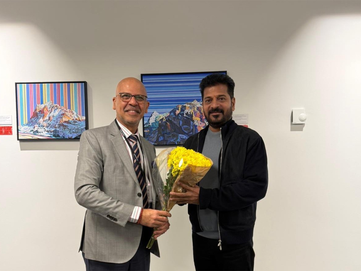 CM Revanth Reddy, Chiranjeevi In One Frame At Davos Meeting8