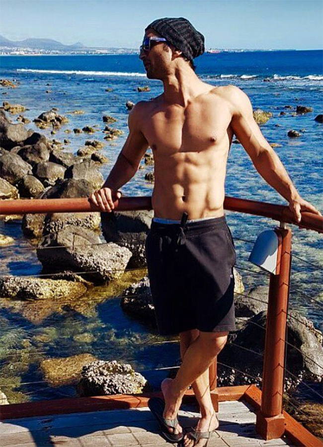 Sushant Singh Rajput Birth Anniversary Viral Photos15