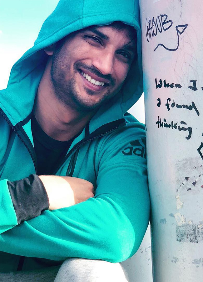 Sushant Singh Rajput Birth Anniversary Viral Photos17