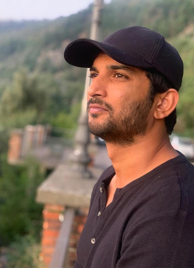 Sushant Singh Rajput Birth Anniversary Viral Photos4