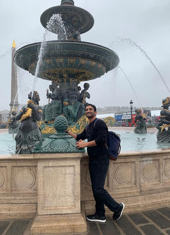 Sushant Singh Rajput Birth Anniversary Viral Photos5