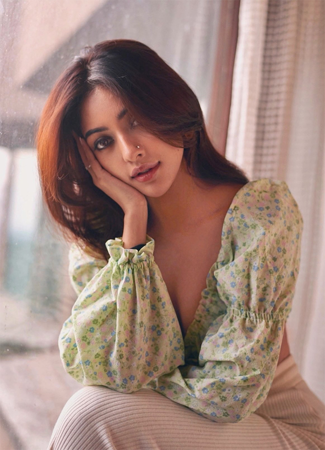 Telugu Actress Anu Emmanuel HD Photos17