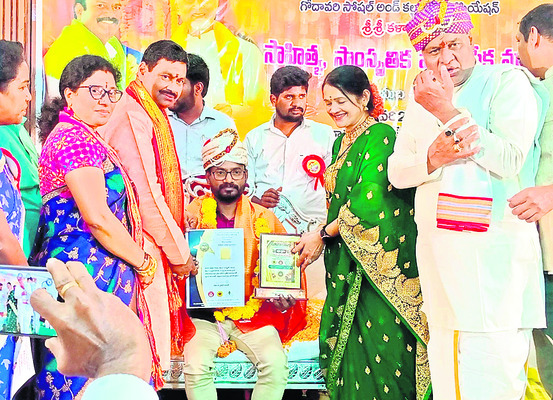 రిపబ్లిక్‌ డే వేడుకలకు  ముక్కామల బృందం 2