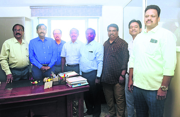 పదేపదే బెదిరిస్తూ  నిప్పు పెట్టించాడు1