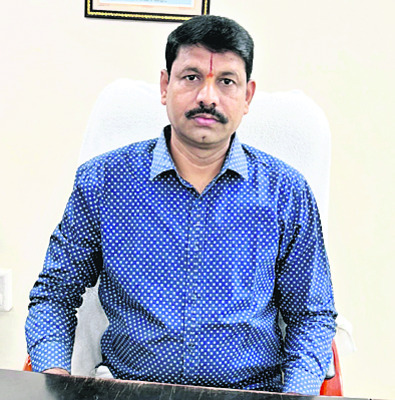 నకిలీల వసూళ్లతో తలనొప్పి1