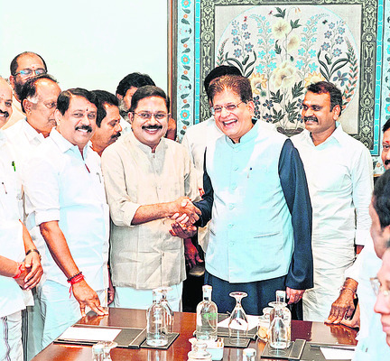 ఫలించిన పీయూష్‌ తంత్రం1