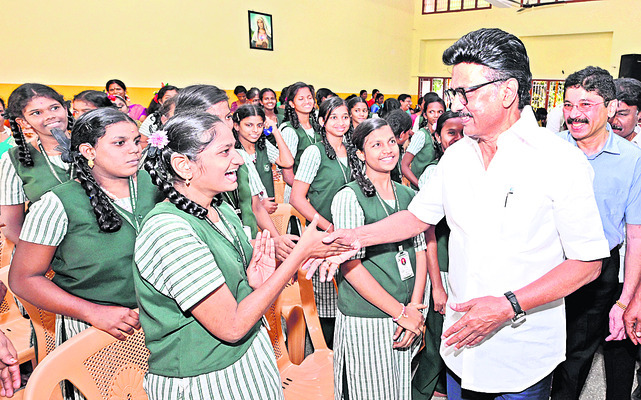 ఎల్లవేళలా అండగా ఉంటా!
2