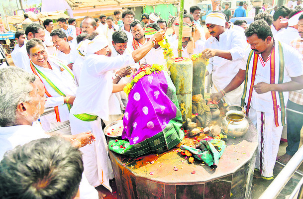 మండమెలిగె.. జాతర మొదలాయె2