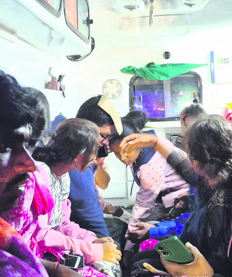 విహారయాత్రకు వెళ్లొస్తుండగా ప్రమాదం3