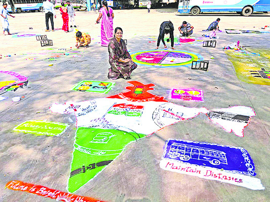 రోడ్డు భద్రతా నియమాలు పాటించాలి1