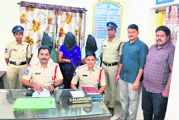 విద్యలో నాణ్యత పెంపునకు కృషిచేయాలి
1