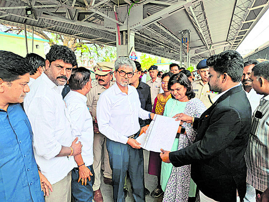 అగ్నివీర్‌ రిక్రూట్‌మెంట్‌ ర్యాలీ ఏర్పాట్లు పరిశీలన 3