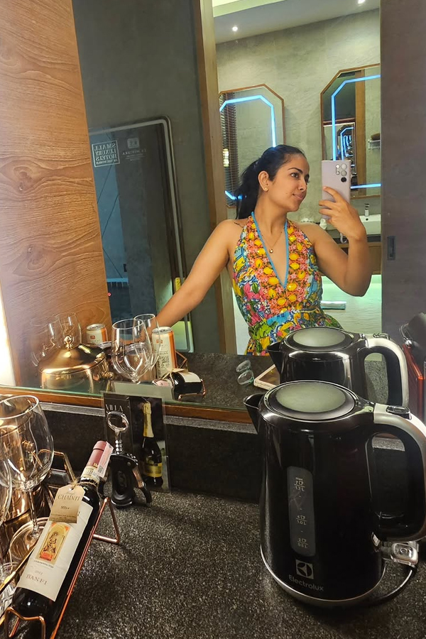 Actress Avika Gor Enjoying Vacation Photos11