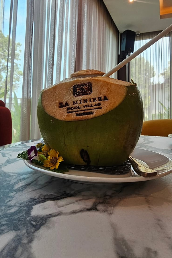 Actress Avika Gor Enjoying Vacation Photos4