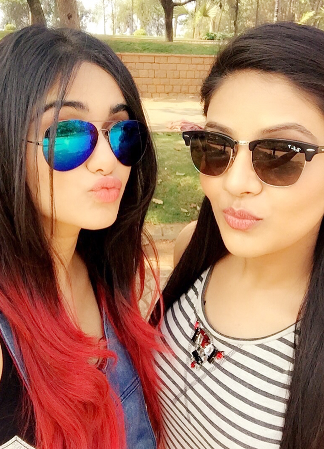 Have you seen how celebrities looks like in 2016 with Sreemukhi (Photos)4