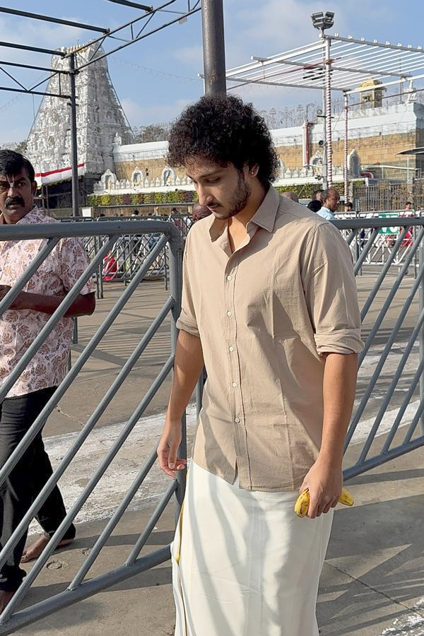 SuperStar Krishna Grand Son Jaya Krishna Visited Tirumala Temple Photos4