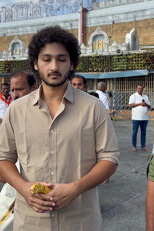SuperStar Krishna Grand Son Jaya Krishna Visited Tirumala Temple Photos6