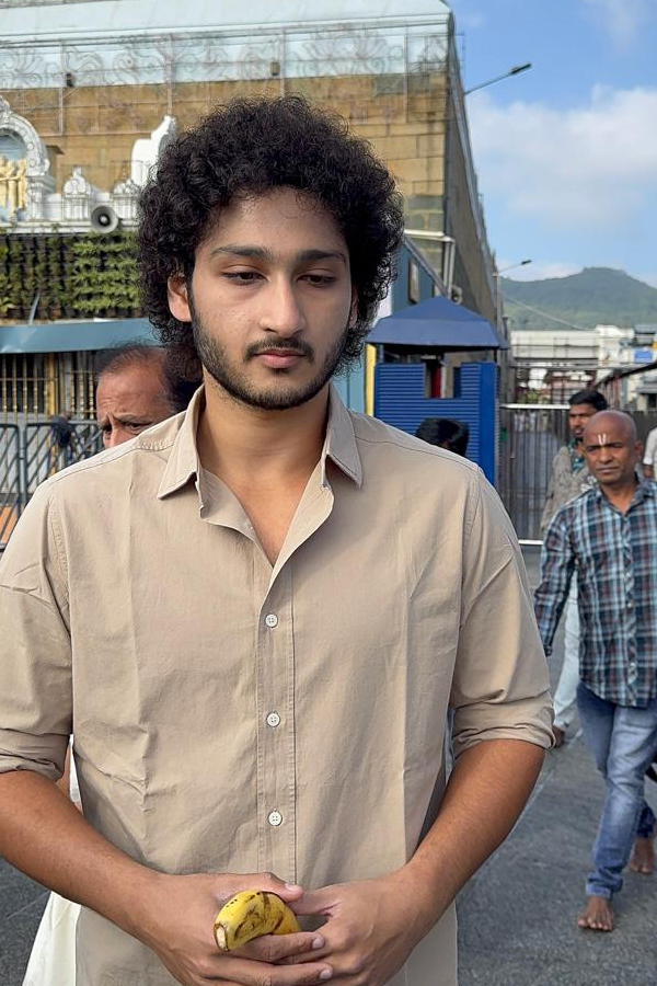 SuperStar Krishna Grand Son Jaya Krishna Visited Tirumala Temple Photos7