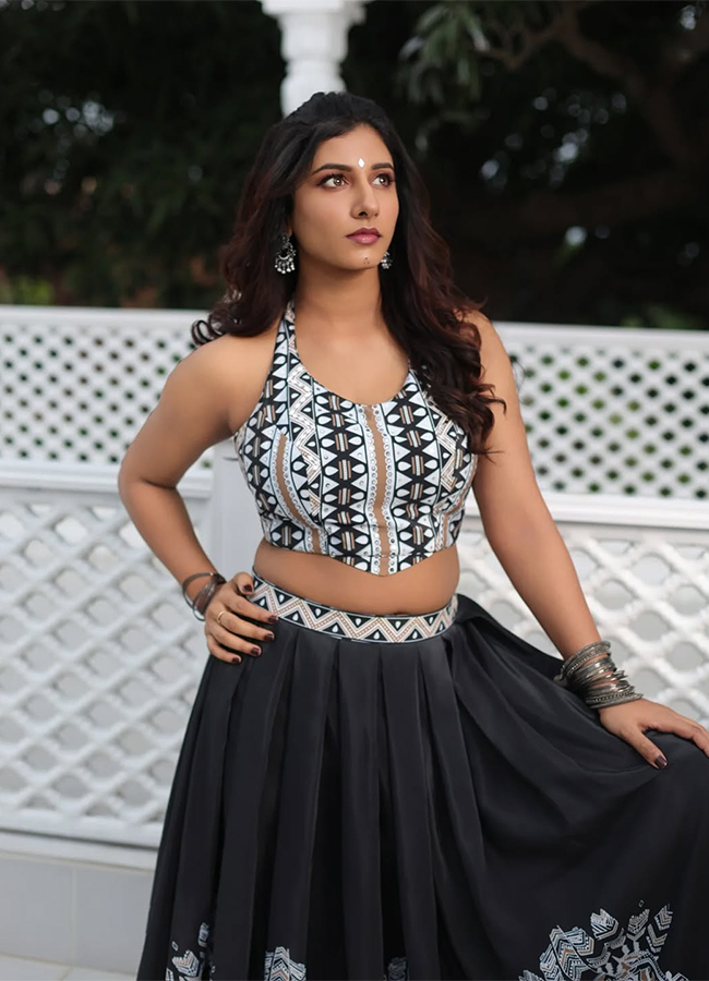 Tollywood Actress Vishnu Priya HD Photos9