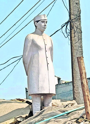 దేశ నేతలకు తిరనాళ్ల వందనాలు 2