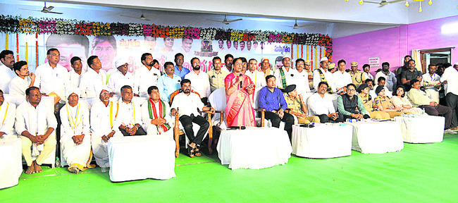 డిప్యూటీ సీఎం వస్తారని..1