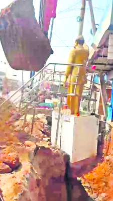 మహానేతపై చంద్రబాబు ప్రభుత్వం కక్ష1