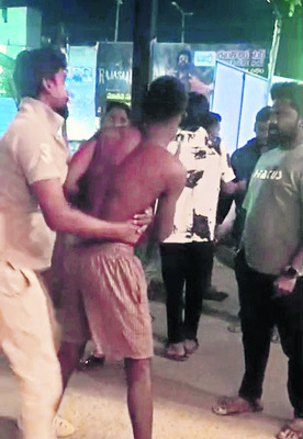 దుకాణదారులకు జరిమానా1