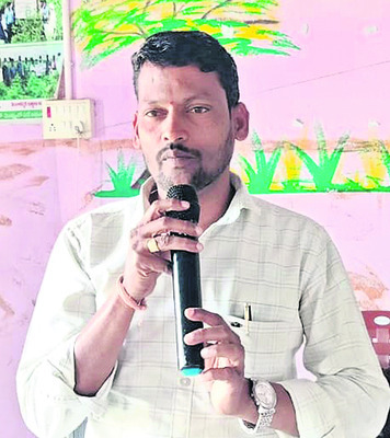 విద్యార్థులకు సహకారం అందిస్తాం.. 
3