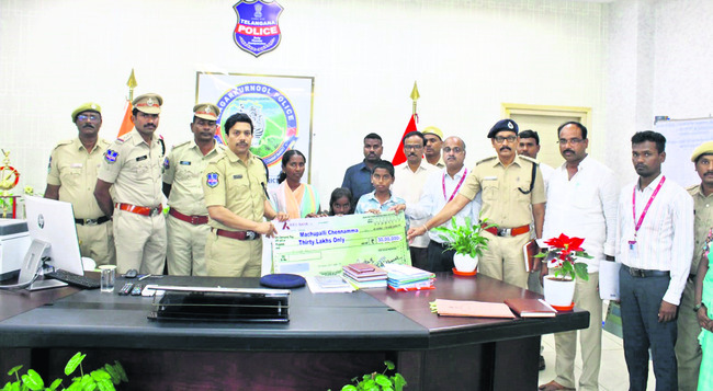 ఎన్నికల నిర్వహణకు పకడ్బందీ ఏర్పాట్లు 
1