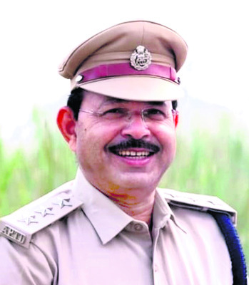 హెల్మెట్‌ భారం కాదు.. భద్రత 2