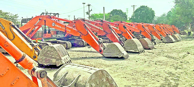 ఏపీఎండీసీ వైఖరికి నిరసనగా మిల్లులు మూత2