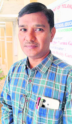 నాలుగు కిలోమీటర్లు నడుస్తాం
2