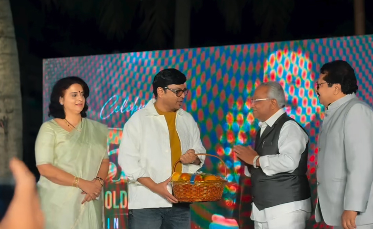 Actor Naresh Birthday celebrations Photos15