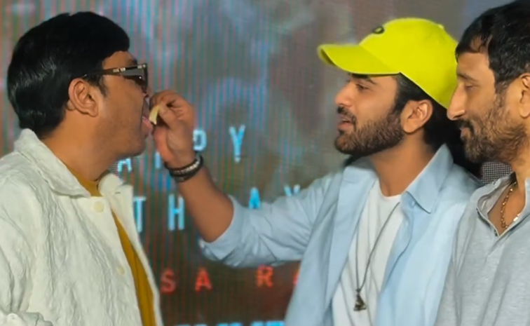 Actor Naresh Birthday celebrations Photos23