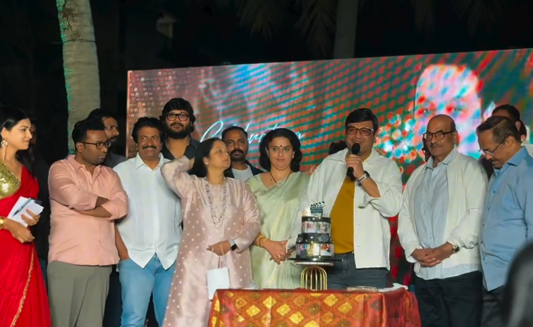 Actor Naresh Birthday celebrations Photos35