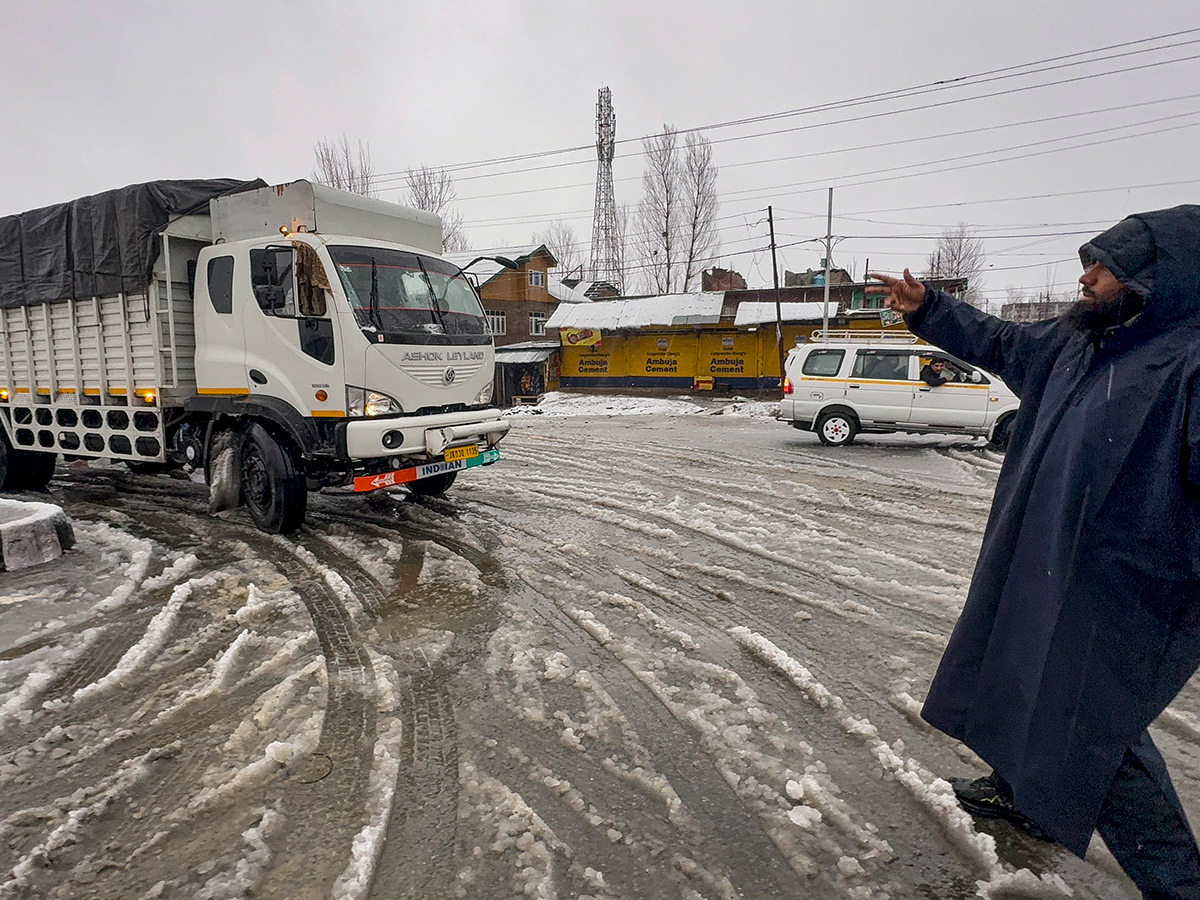 Heavy snowfall Jammu and Kashmir Photos3