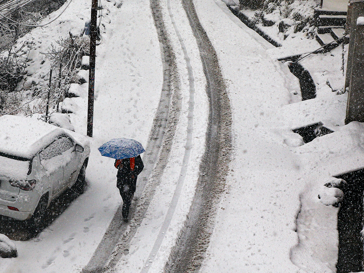 Heavy snowfall Jammu and Kashmir Photos9