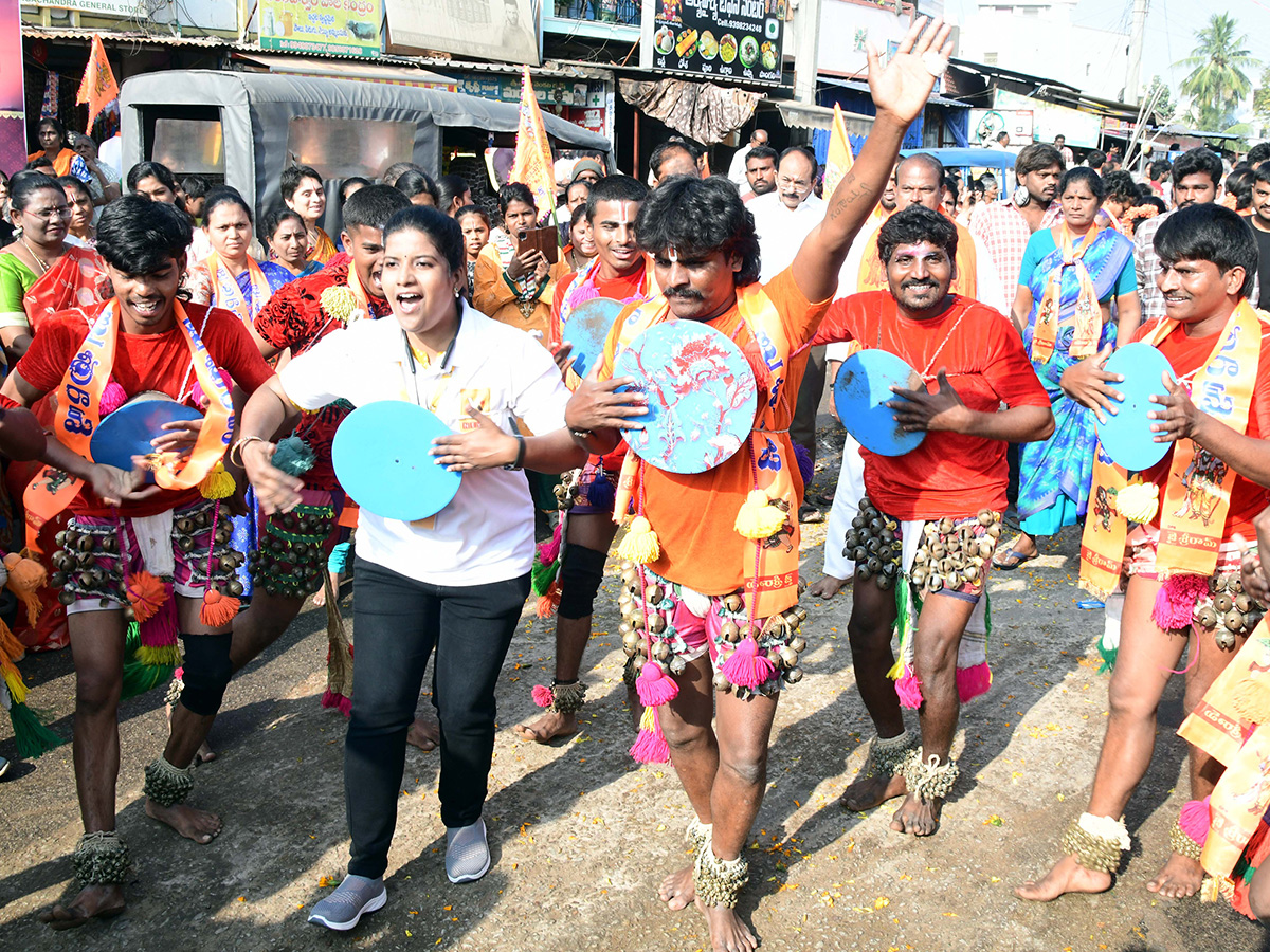 Kadapa: The grand Sri Rama Maha Shobha Yatra Photos14