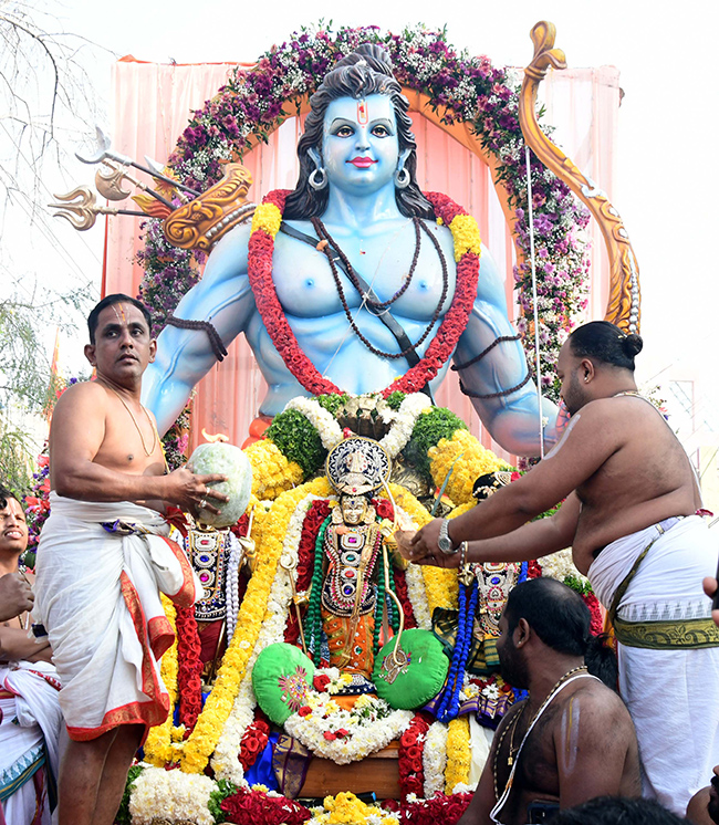 Kadapa: The grand Sri Rama Maha Shobha Yatra Photos2