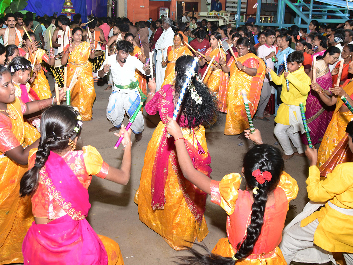 Kadapa: The grand Sri Rama Maha Shobha Yatra Photos5