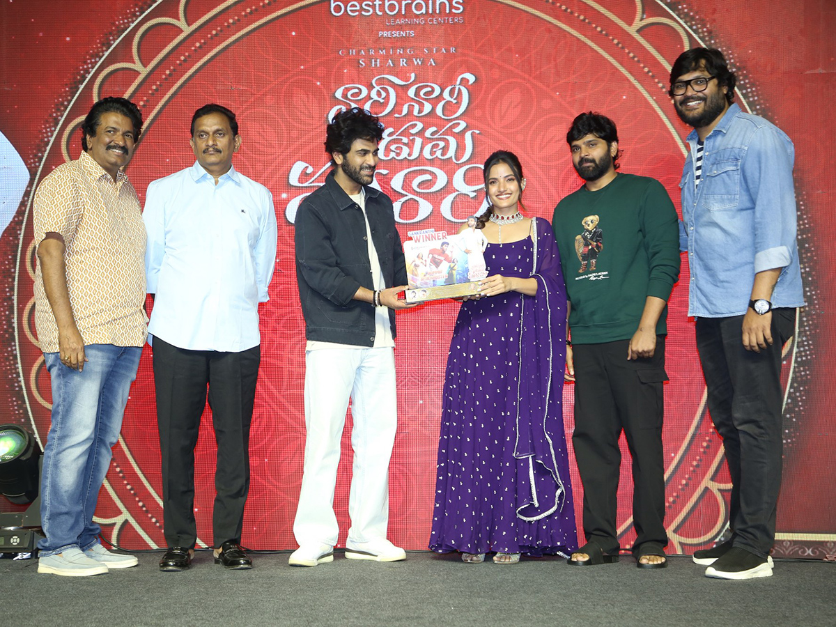 Nari Nari Naduma Murari Movie Grand Success Meet Pics6