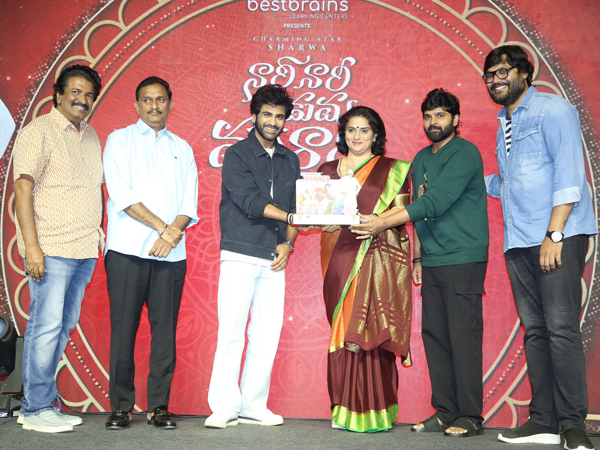 Nari Nari Naduma Murari Movie Grand Success Meet Pics7