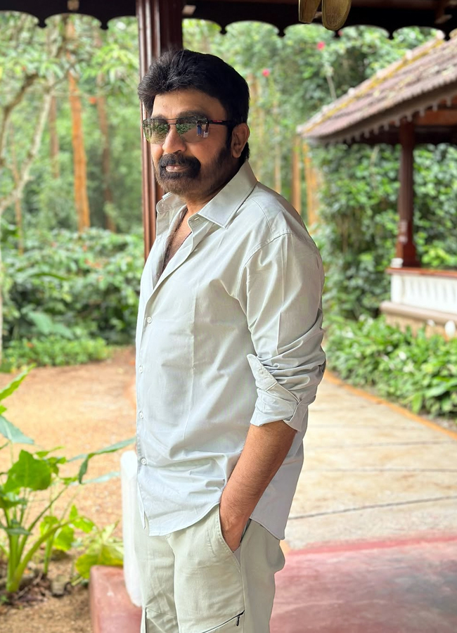 Shivathmika Rajasekhar released photos calling it a look test3