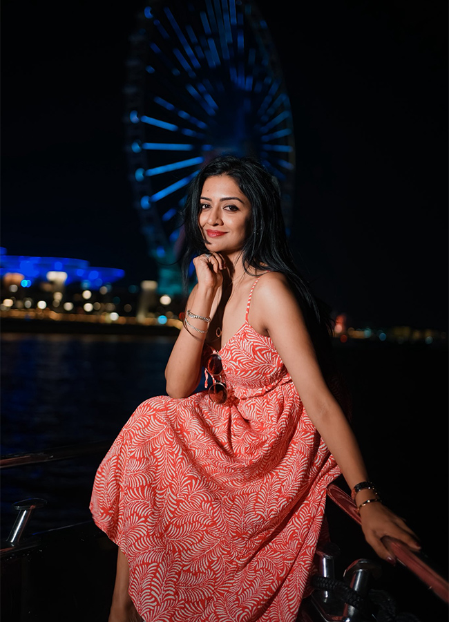 Tollywood Actress Vimala Raman Birthday Special Photos11