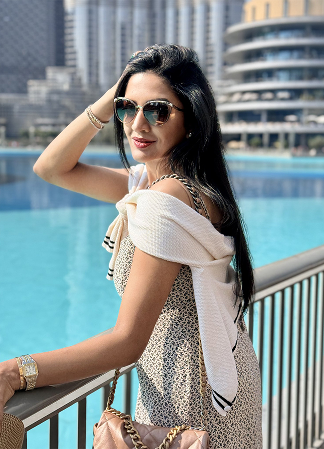 Tollywood Actress Vimala Raman Birthday Special Photos9