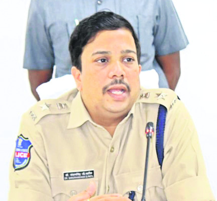 బాధితులకు అండగా.. 2