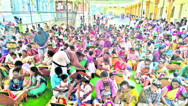 భక్తిశ్రద్ధలతో వసంత పంచమి పూజలు 1